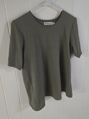 Fighting Eel Basic Open Back Tee - Olive Green - Size S